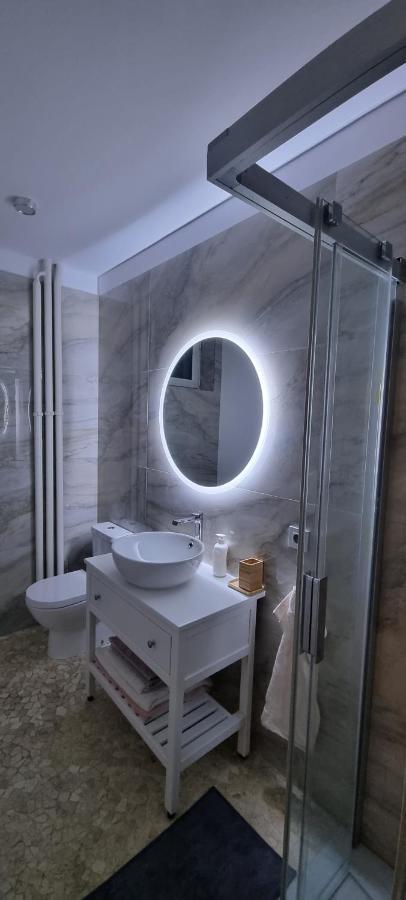 Loft Ferdinand Apartment Bucureşti Ngoại thất bức ảnh