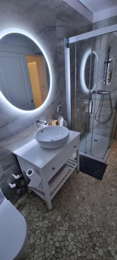 Loft Ferdinand Apartment Bucureşti Ngoại thất bức ảnh